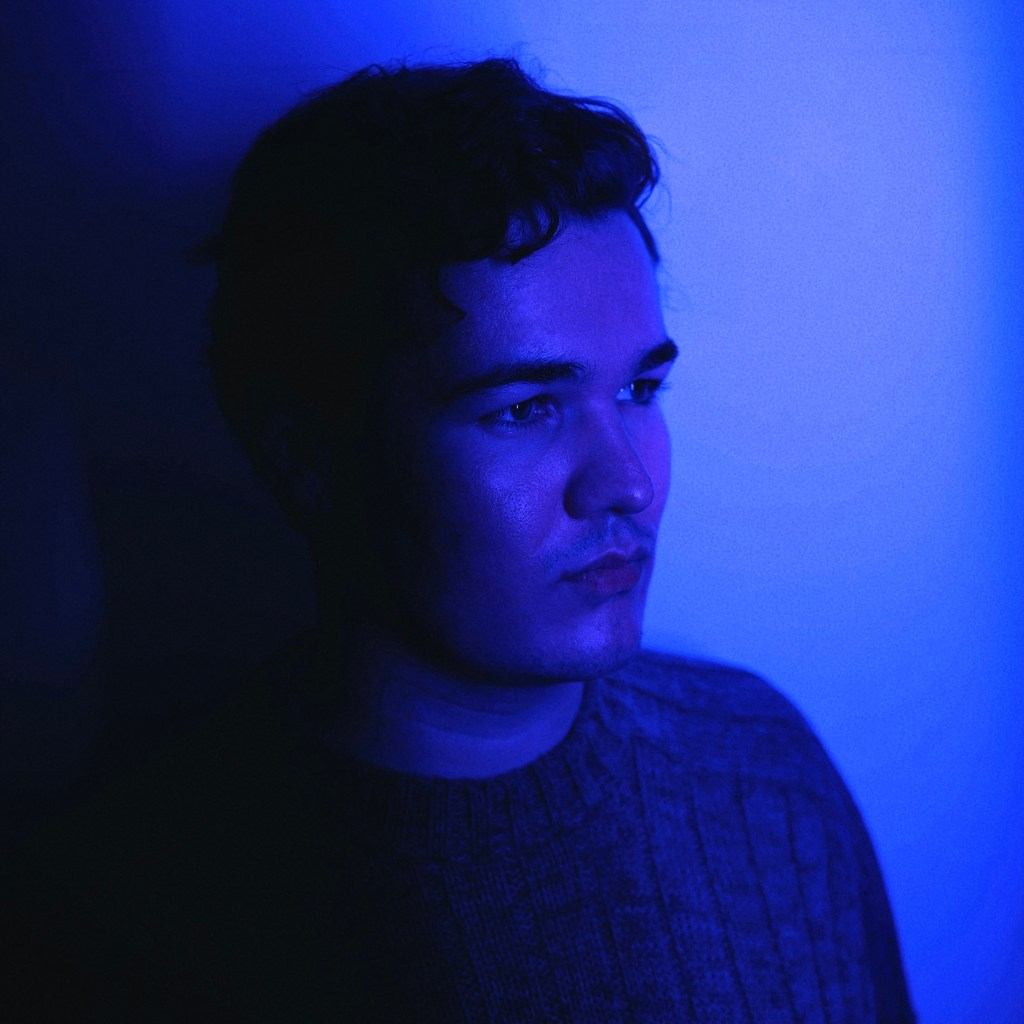 Hear “too close to love” by Stockholm artist Alvin&nbsp;Weise