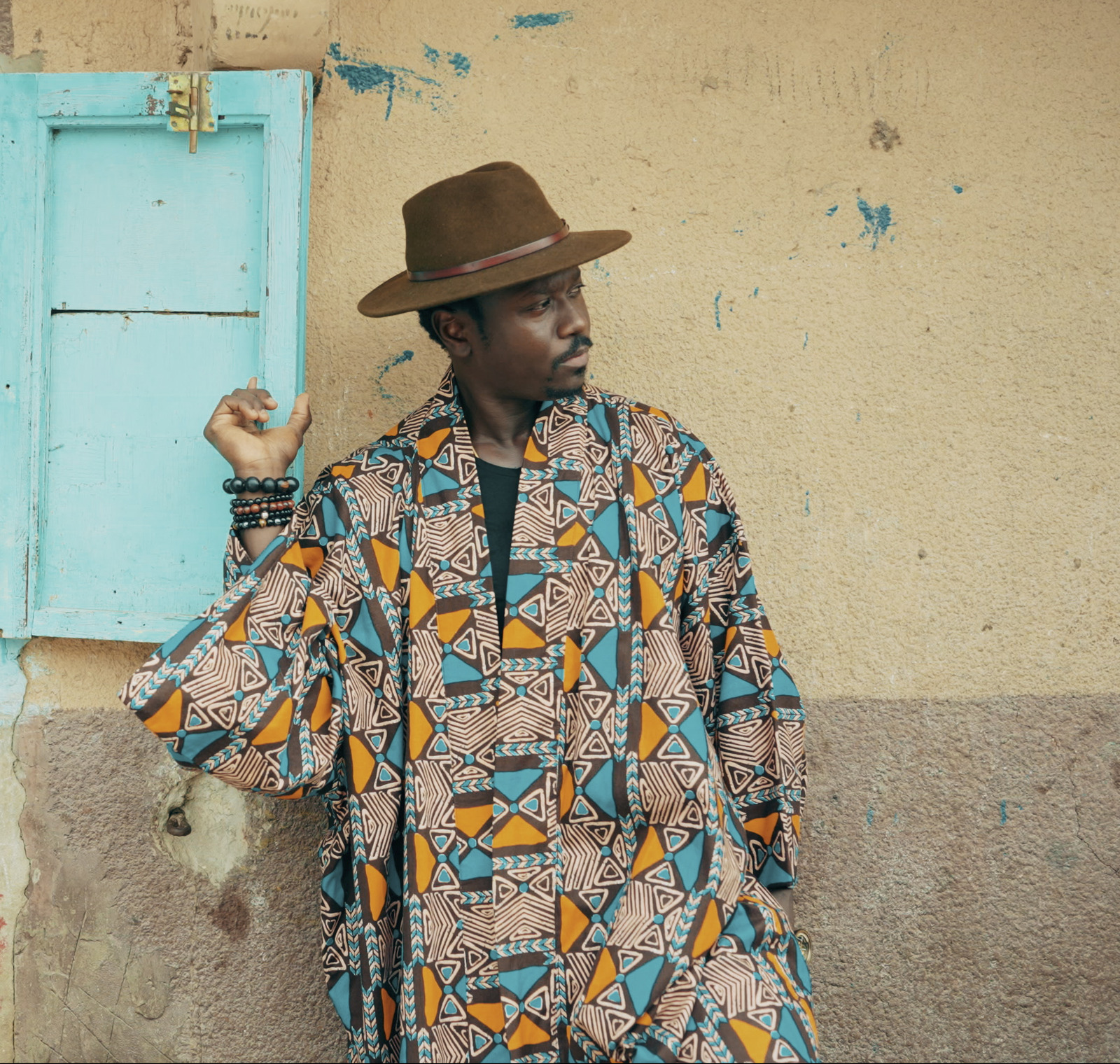 Cheikh Ibra Fam presents new single & video, “Xam Xam”