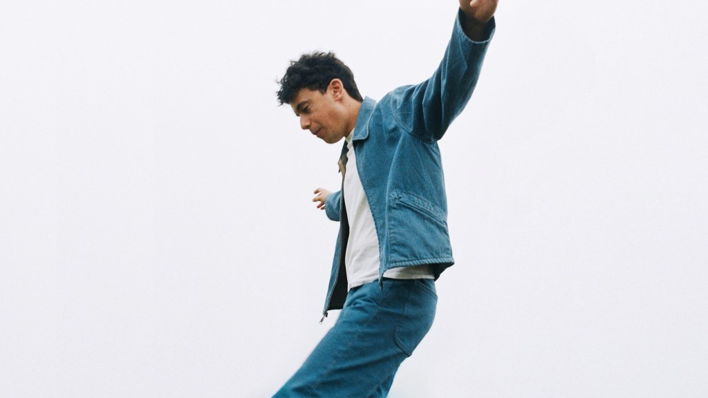 Watch Windser’s video for new ballad, “Shut Up And Kiss&nbsp;Me”