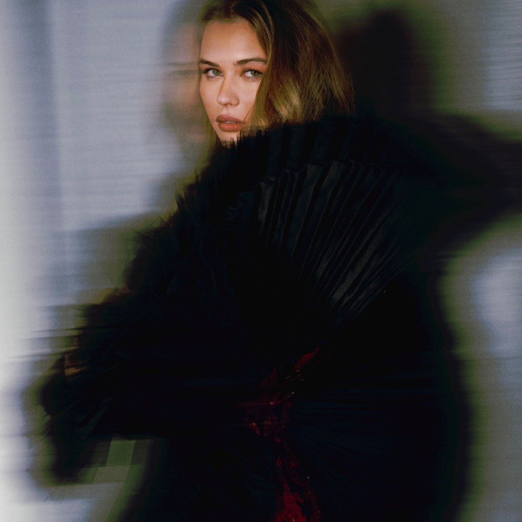 Listen to Julie Tuzet’s Confidences&nbsp;EP