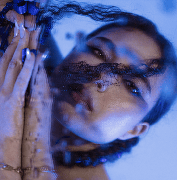 LAKA - Me Tienes Asi