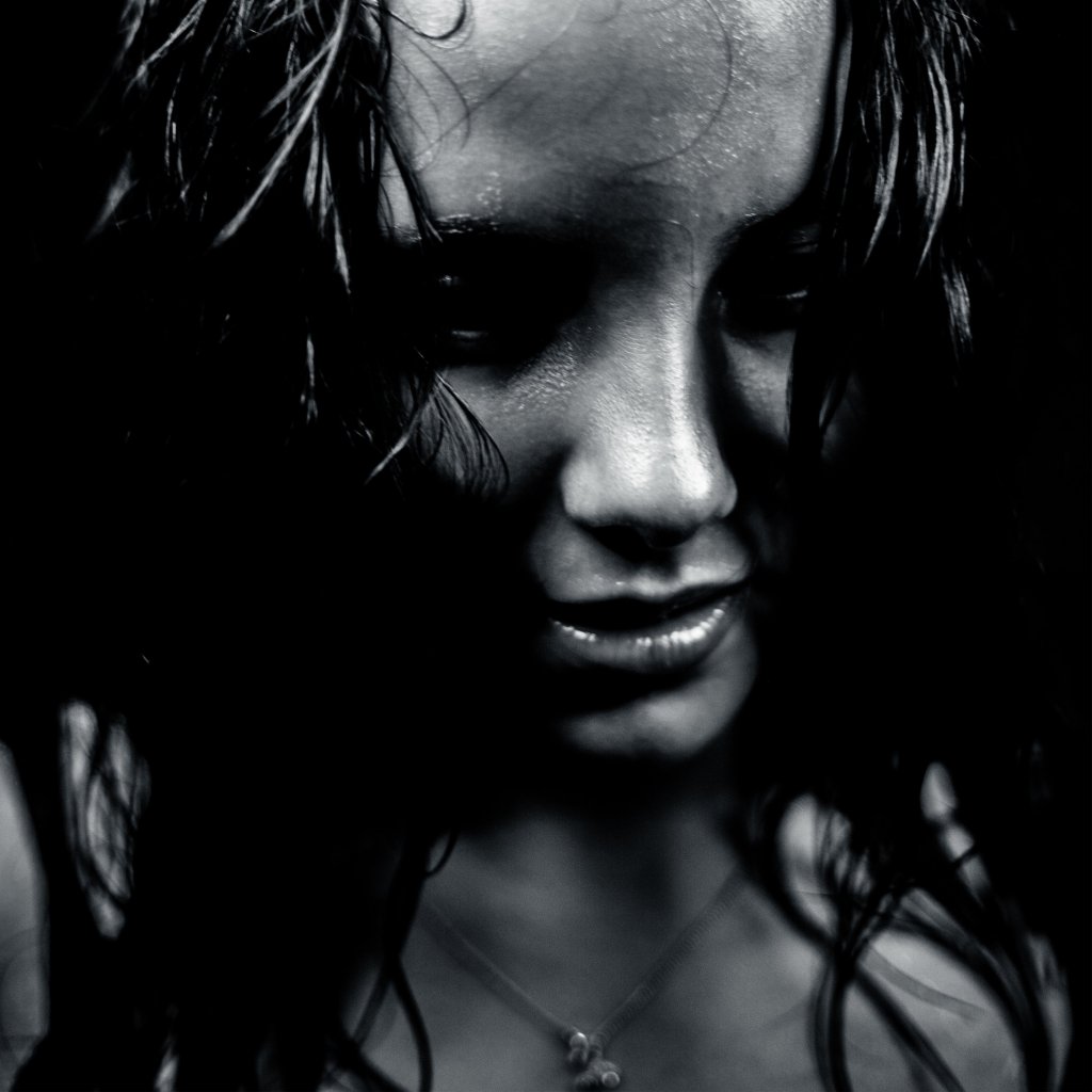 Olivia Valkova Releases Moody Alt-pop Ballad “Broken Heart” as Her Debut&nbsp;Single