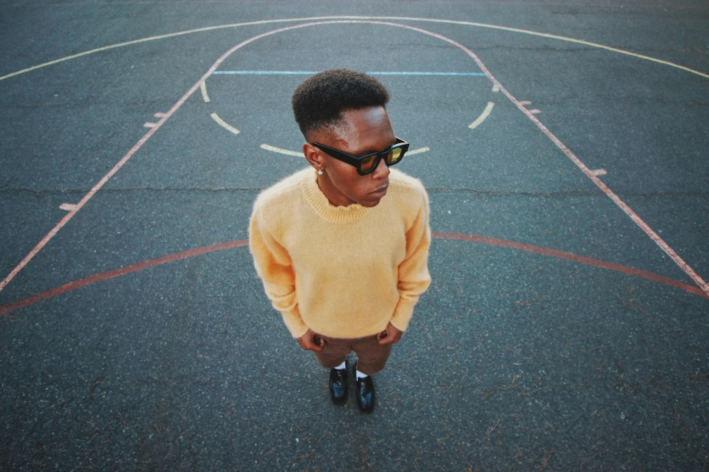 As Cape Town Artist Luukhanyo Readies Debut album, Watch His Powerful Video for New Single “Venture”