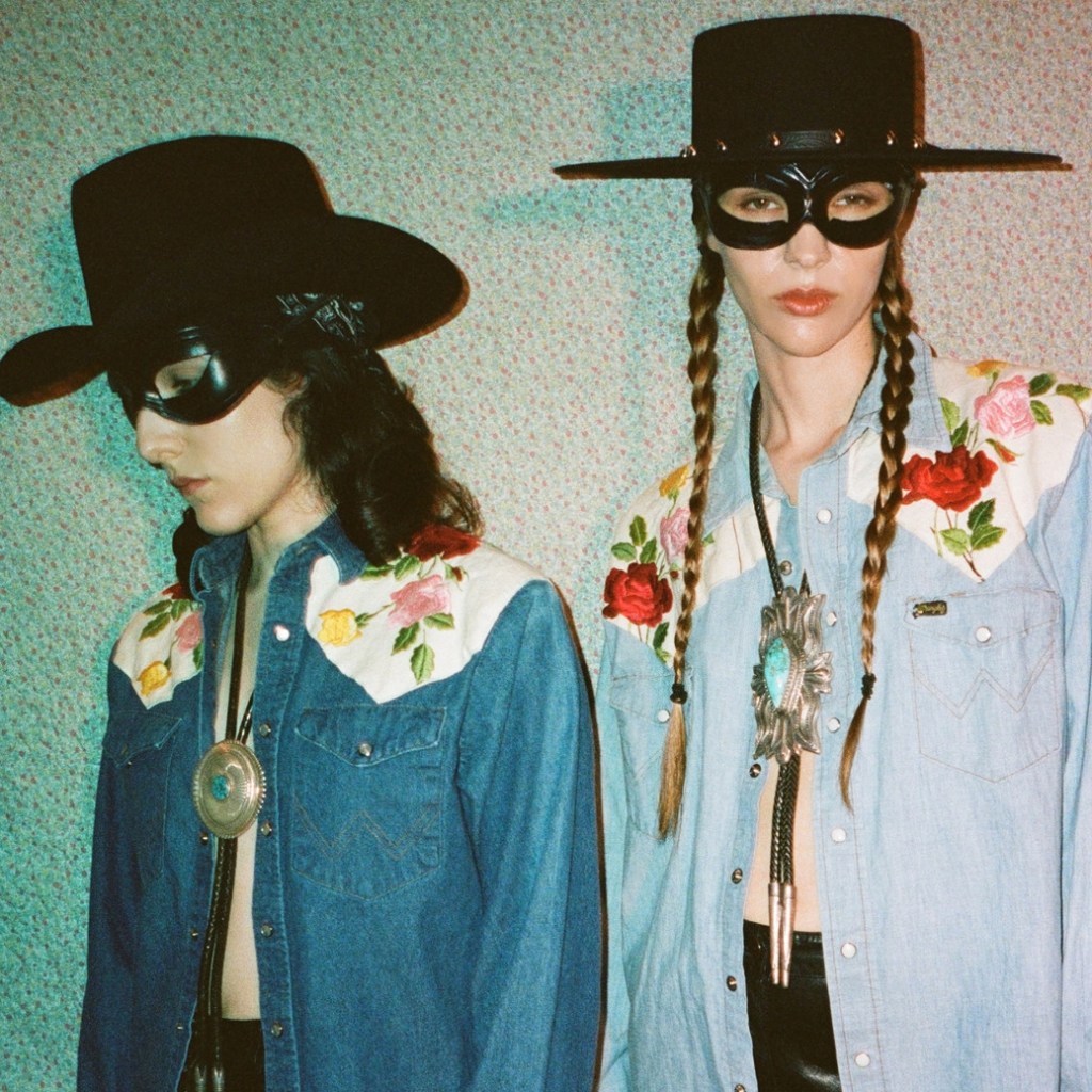 Bad Flamingo return with “The Fruit”: see&nbsp;visuals