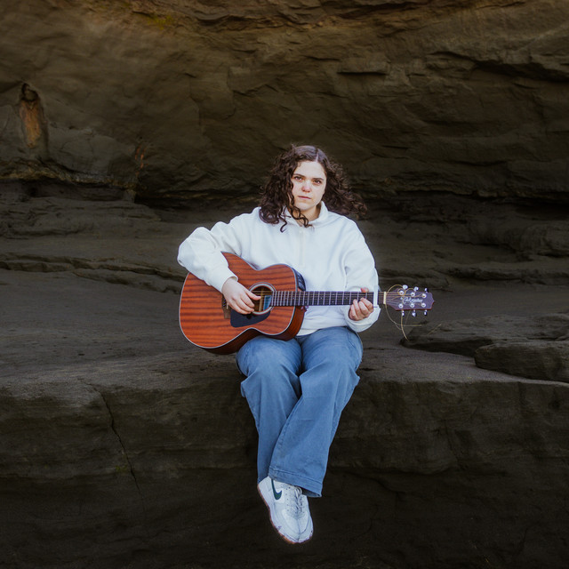 Listen: Francesca Meckes – “Un puñal”