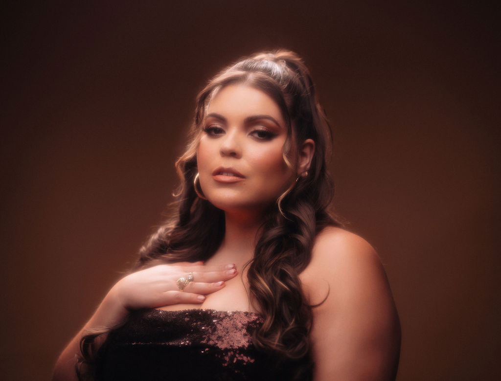 Elle Baez tastes a “Different Kind of Love” in new&nbsp;song