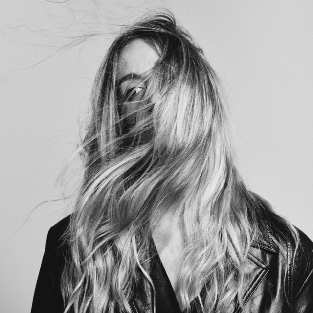 Mona et Toi deliver “Jail Cell” as they ready their debut&nbsp;album