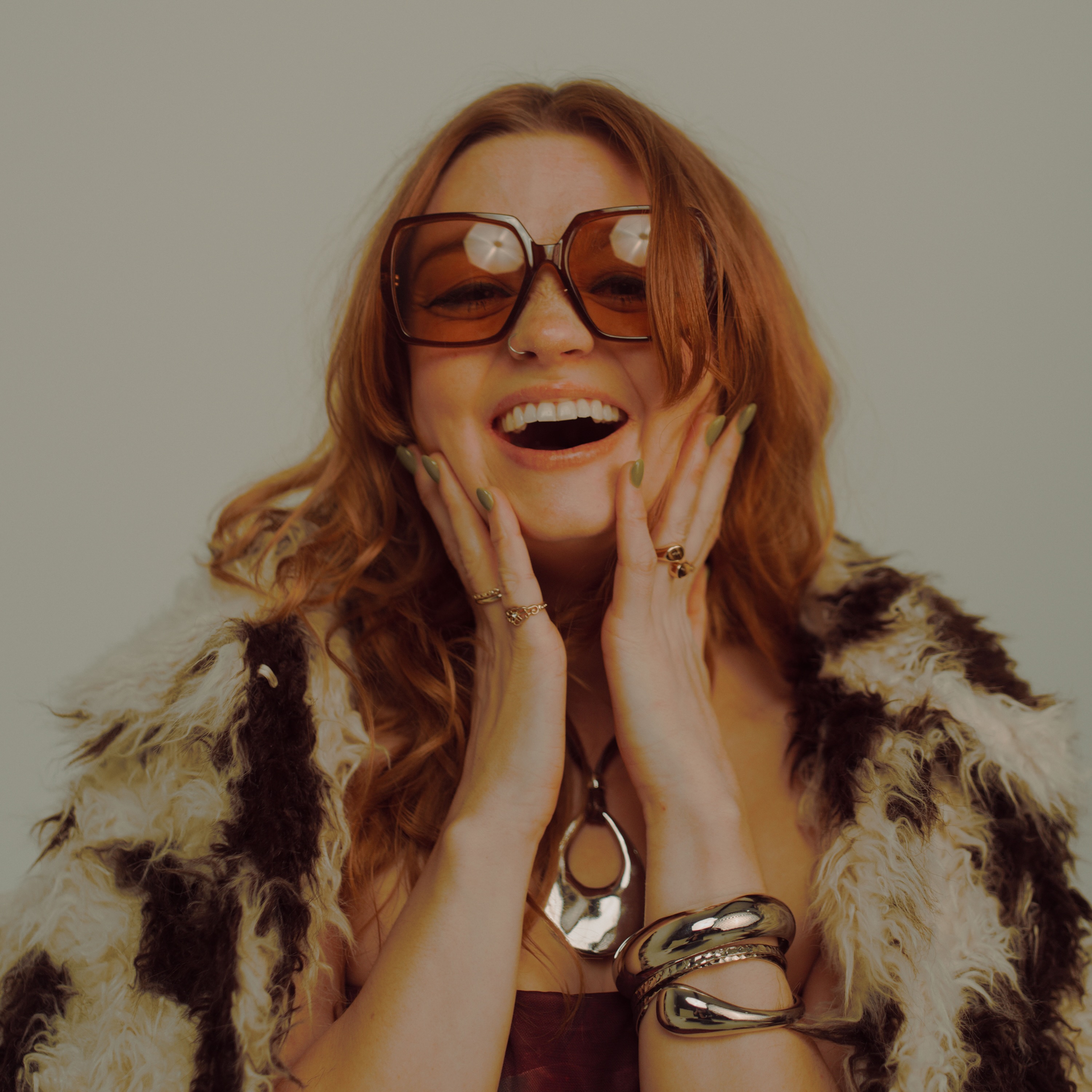 Nuala delivers addictive new tune, “This Is Called Living”