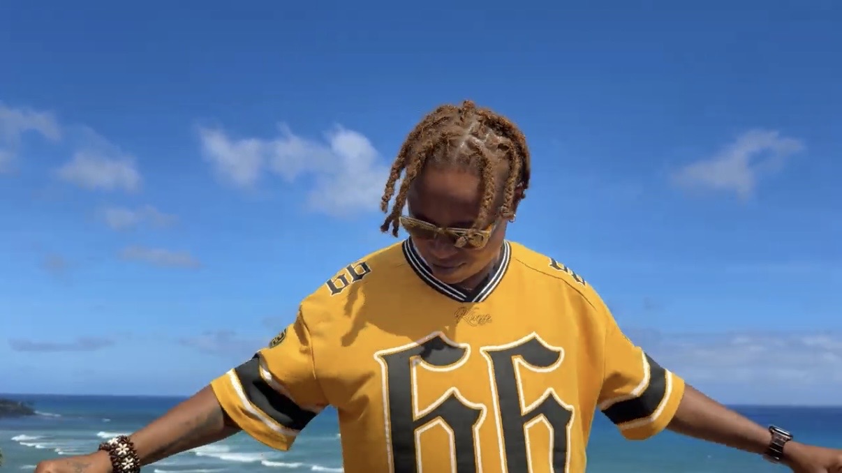 Kingna Scott Shares New Song, “In Tune”