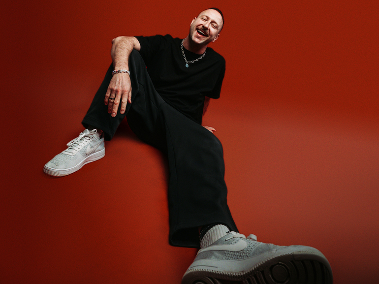 “Rave” by Marten Hørger is the Official PAROOKAVILLE Festival 2026 Anthem: Listen