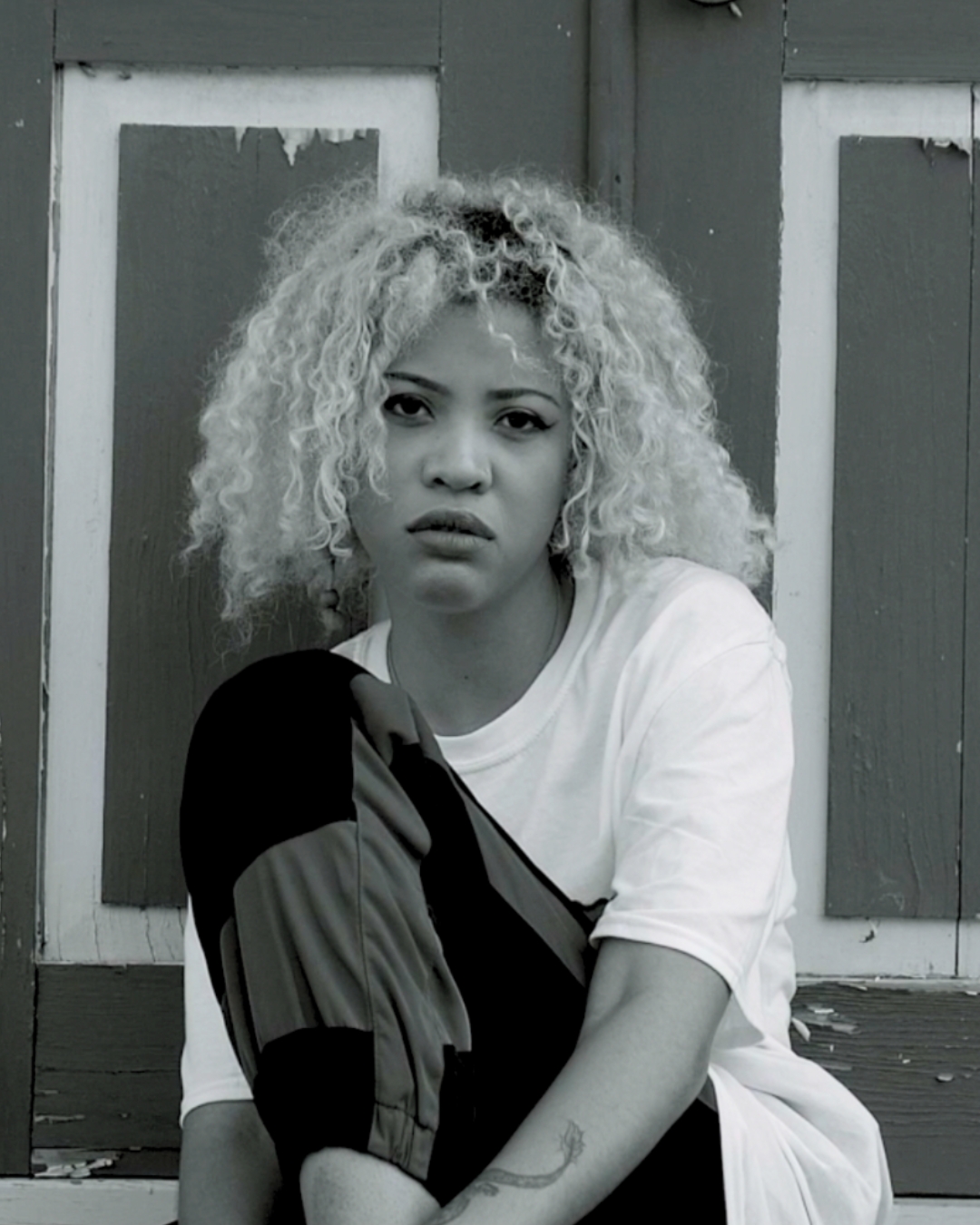 Singer Arii Lopez Returns “Undecided”, Promises New EP